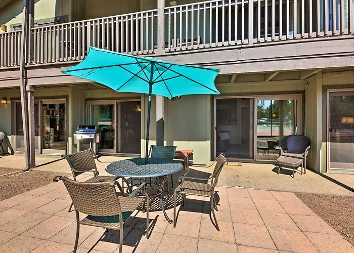Patio & Fireplace: Country Club Pinetop Condo!
