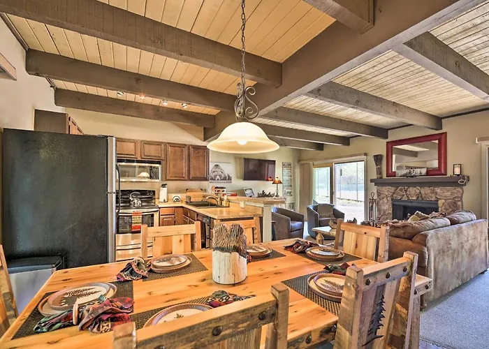 Holiday home Patio & Fireplace: Country Club Pinetop Condo! *