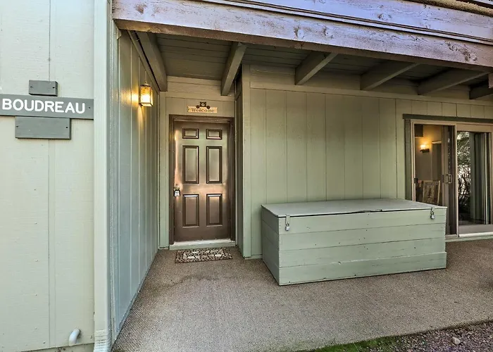Patio & Fireplace: Country Club Pinetop Condo! Indian Pine