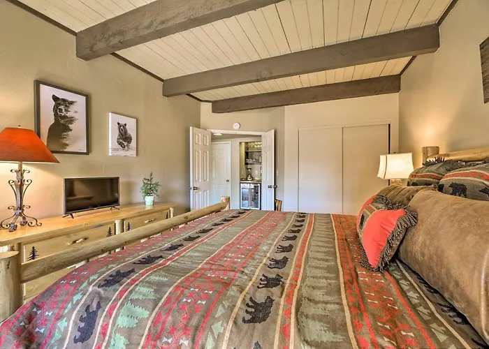 Patio & Fireplace: Country Club Pinetop Condo!